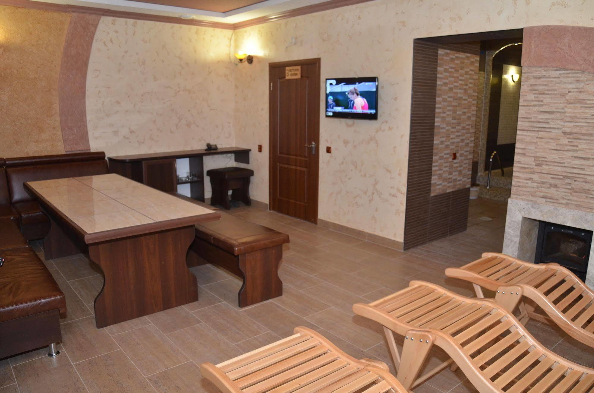 Hotel Fortuna Lviv Eksteriør bilde